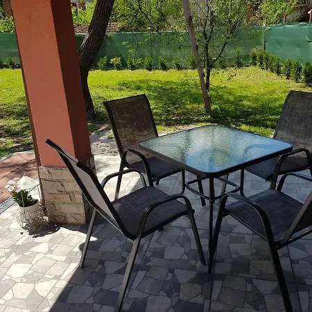 Къща За Гости Вършец Apartment