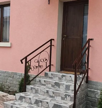 Къща за гости Вършец Апартаменты *