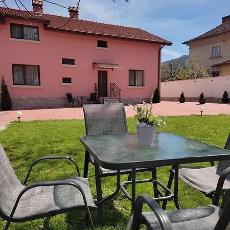 Къща За Гости Вършец Apartment