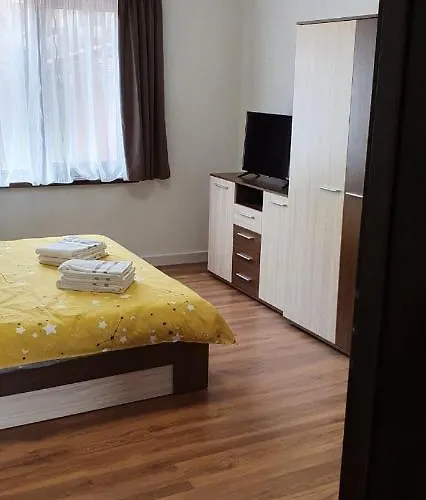 Къща за гости Вършец Апартамент *